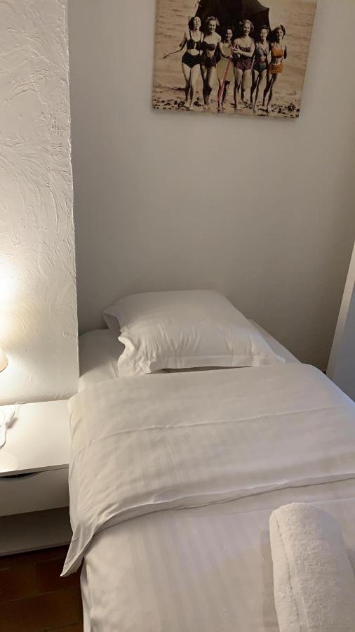 3 pièces Haut De Gamme Suquet Cannes Esterno foto