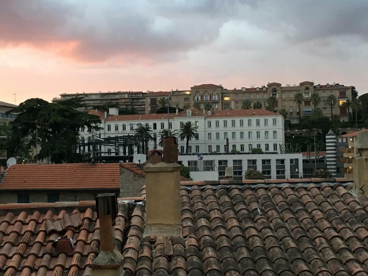 3 pièces Haut De Gamme Suquet Cannes Esterno foto
